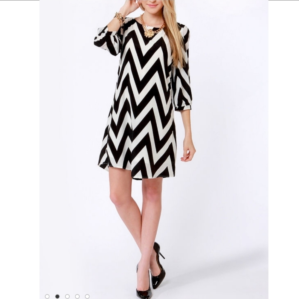 Lulu's black white Chevron Print Shift Dress